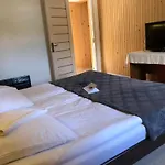 будинок з лазнею